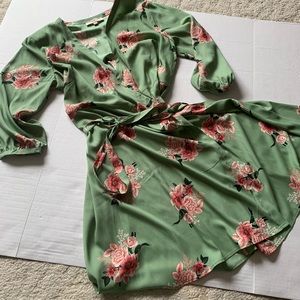 LOFT Plus Green Flower Wrap Dress in Size 18